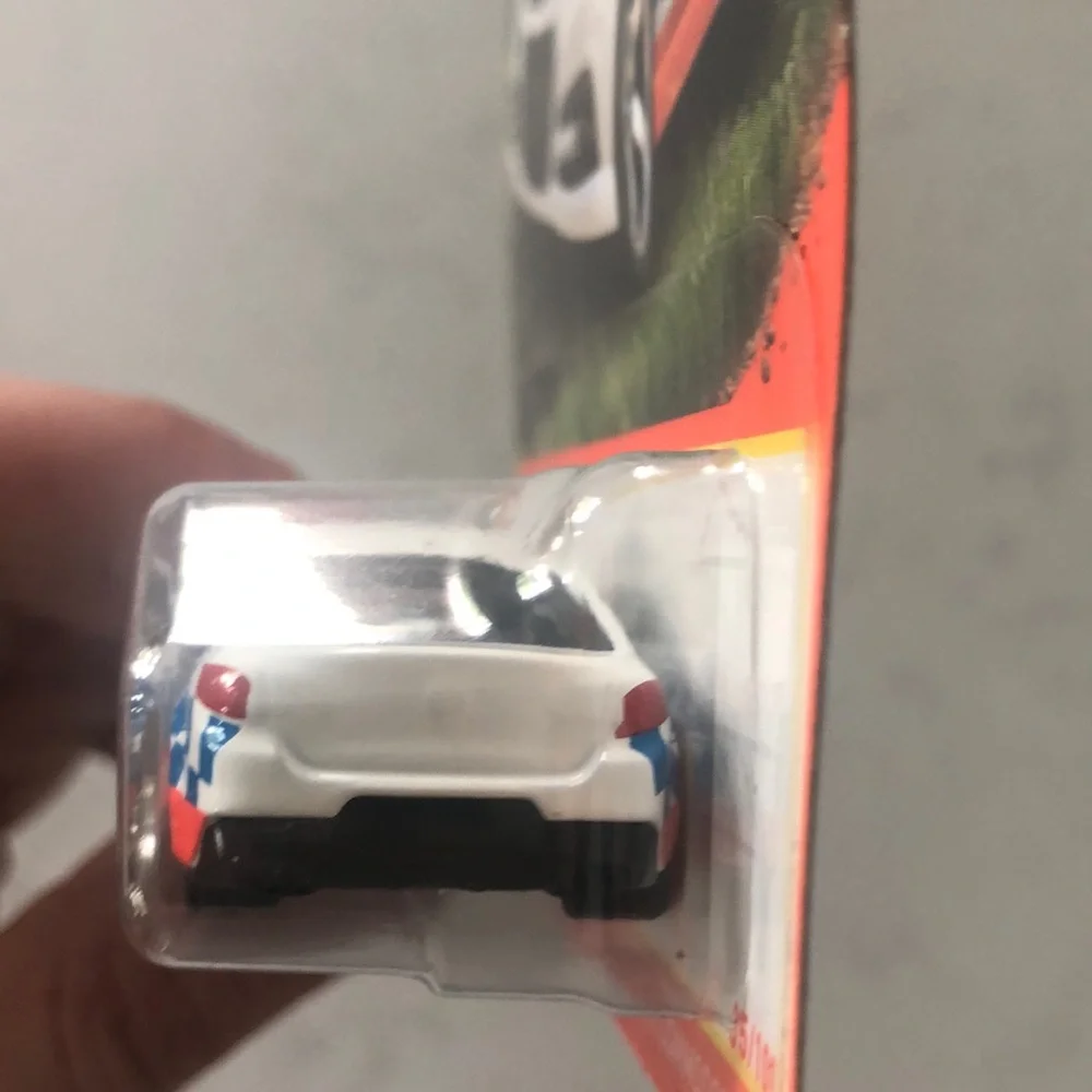Matchbox Holden VF Commodore SSV Police Car Toy
